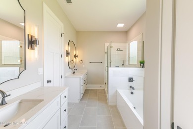 Stunning finishing for this ranch floor plan with one bedroom - photo 22