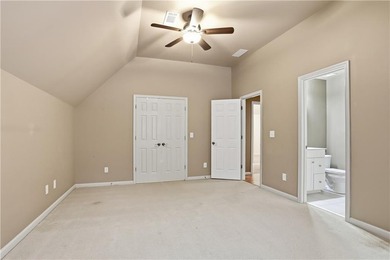 Nestled behind a sweeping lawn on a private, tree-lined lot - photo 28