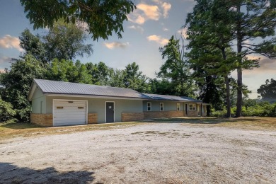 Lake Commercial For Sale in Mammoth Spring, Arkansas