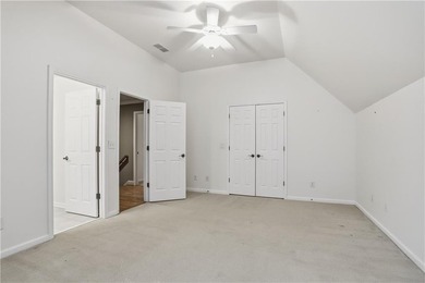 Nestled behind a sweeping lawn on a private, tree-lined lot - photo 32
