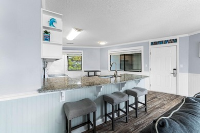 Fully Renovated Beach Condo/Prime Investment with Strong Rental - photo 8