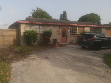 Lake Mangonia Home For Sale in West Palm Beach Florida