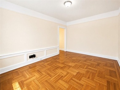 Sponsor unit! No board approval! Small pets allowed. Welcome to - photo 5