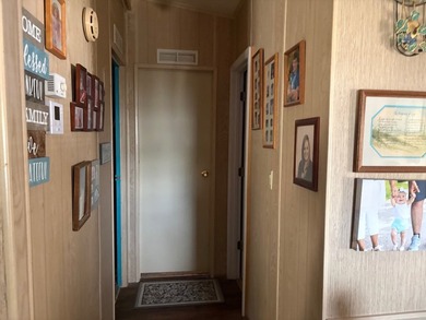 Well maintained 3 bedroom, 2 bathroom home. Features a Guest - photo 15