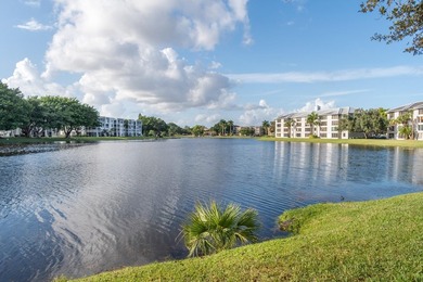 Updated first-floor condo with stunning lake views & abundant - photo 18