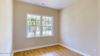 Welcome to easy, low-maintenance living in the heart of - photo 22