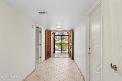 Set in one of central Tucson's most well-regarded townhome
