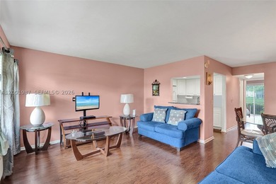 Investor-friendly opportunity in Century Village Boca Raton! - photo 4