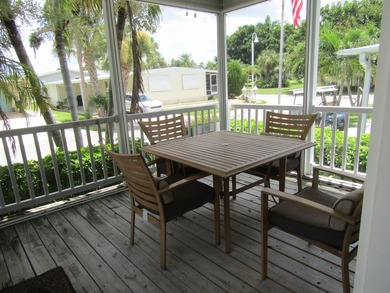 Listed by the Sales Team of Jamaica Bay Village. 2010 Palm - photo 3