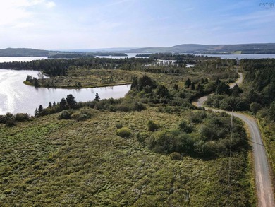 It's not everyday that a property of this size, with this much - photo 3