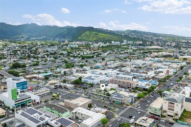 Prime opportunity just minutes from Waikiki and the University - photo 15