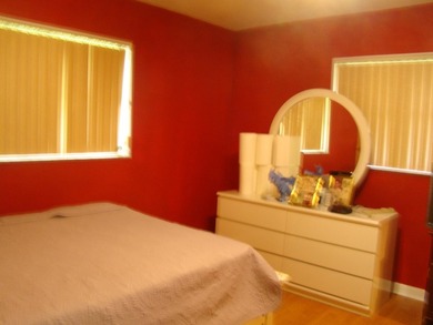 AS-IS WELL MAINTAINED SEMI MODERN DECOR HOME WITH KITCHEN AND - photo 24