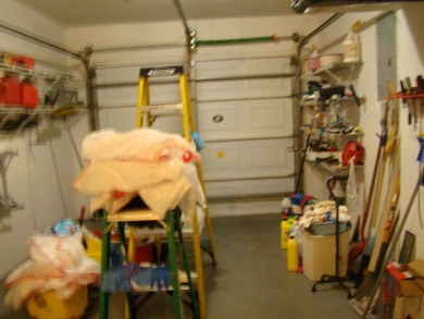 AS-IS WELL MAINTAINED SEMI MODERN DECOR HOME WITH KITCHEN AND - photo 26