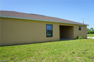 Water front view 3 bedroom 2 bath 2 car garage home - photo 33