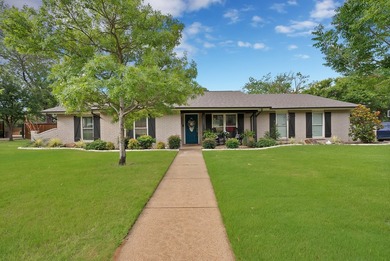 Welcome to 1700 Stagecoach Drive in the heart of Pantego! This - photo 6