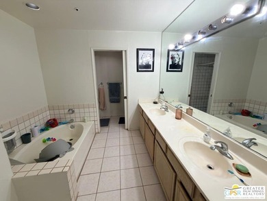 Rare opportunity to own a vacant triplex at 29395 Avenida La Paz - photo 15