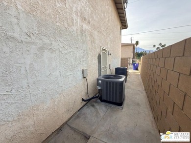 Rare opportunity to own a vacant triplex at 29395 Avenida La Paz - photo 17
