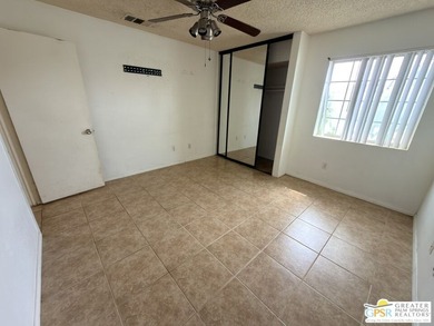 Rare opportunity to own a vacant triplex at 29395 Avenida La Paz - photo 33