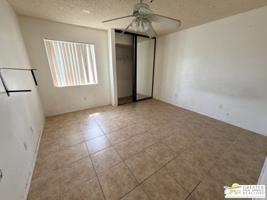 Rare opportunity to own a vacant triplex at 29395 Avenida La Paz - photo 34