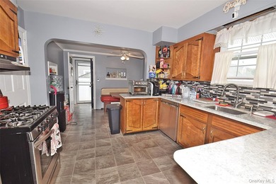 100% available. Welcome to this modern suburban home with 4 - photo 11