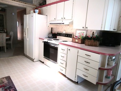 REDUCED to sell! Corner Site. 1988 Jacobson. 1456 SQ. Ft 2 Bed - photo 4