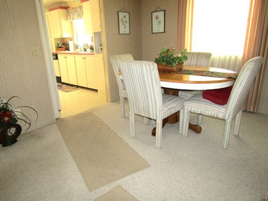 REDUCED to sell! Corner Site. 1988 Jacobson. 1456 SQ. Ft 2 Bed - photo 6