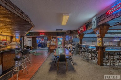 Looking to own a thriving local business? Come explore Pockets - photo 21