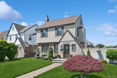 Welcome to 2402 169 Street, a stunning Colonial residence - photo 3