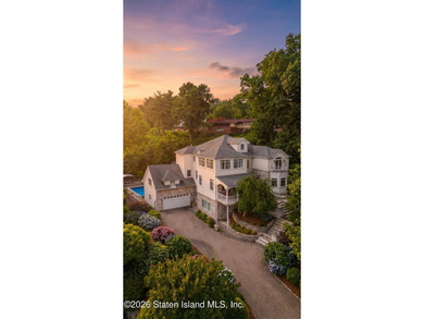Welcome to 437 Lighthouse Ave! Exceptional custom-built luxury - photo 4