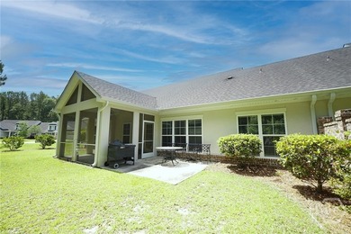 Welcome to the gated Woodlands Villas at Southbridge, where this - photo 25