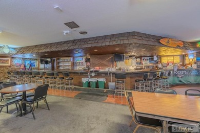 Looking to own a thriving local business? Come explore Pockets - photo 26