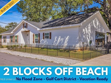 Coastal living awaits you in this beautifully crafted 4-bedroom - photo 1