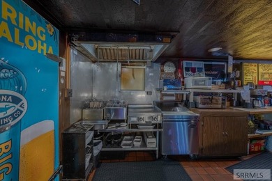 Looking to own a thriving local business? Come explore Pockets - photo 35