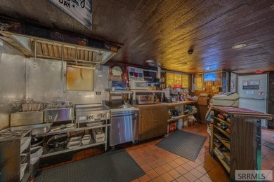Looking to own a thriving local business? Come explore Pockets - photo 37