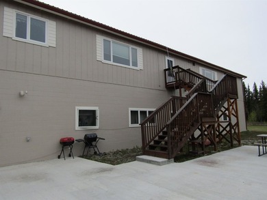 Well maintained 10,836 square foot 8-plex. Seven 2-bedroom units - photo 44