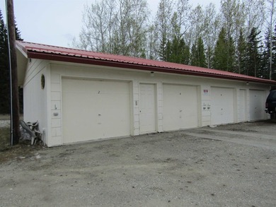 Well maintained 10,836 square foot 8-plex. Seven 2-bedroom units - photo 49