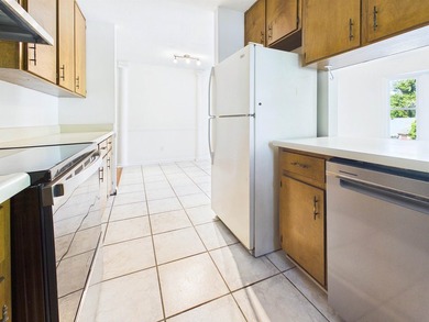 This corner-lot townhouse sits just off Park Ave with easy - photo 10