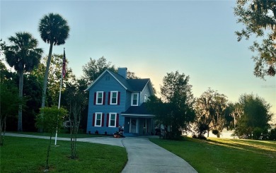 Lake Home For Sale in Umatilla, Florida