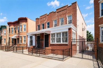 Welcome to this charming semi-detached single-family home - photo 3