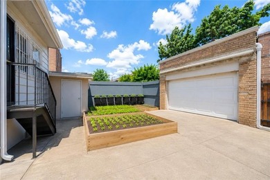 Welcome to this charming semi-detached single-family home - photo 5