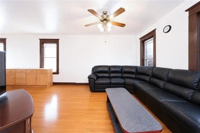 Welcome to this charming semi-detached single-family home - photo 7