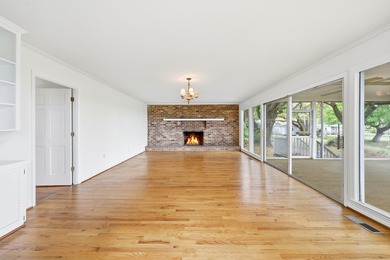 613 Cypress Ct. offers a perfect blend of southern charm and - photo 7