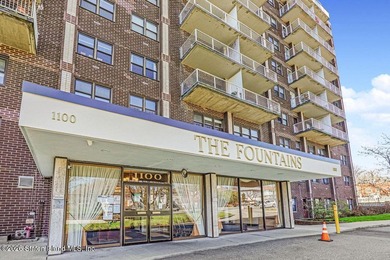 THIS LARGE 1 BEDROOM, 1 BATH CO-OP WITH BALCONY FACING THE - photo 1