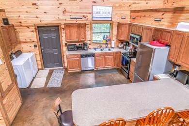 Your dream lodge at Sam Rayburn. This 7 bedroom 2 bath - photo 14