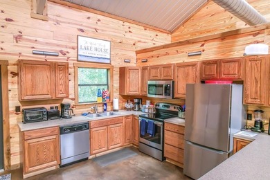 Your dream lodge at Sam Rayburn. This 7 bedroom 2 bath - photo 16