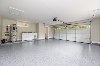 Newly built and thoughtfully designed, this modern 2-bedroom - photo 21