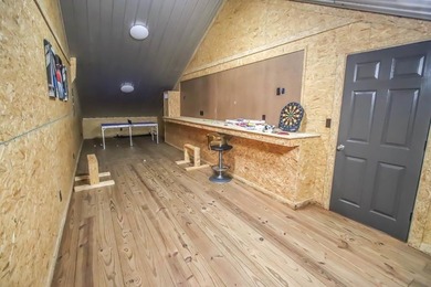 Your dream lodge at Sam Rayburn. This 7 bedroom 2 bath - photo 35