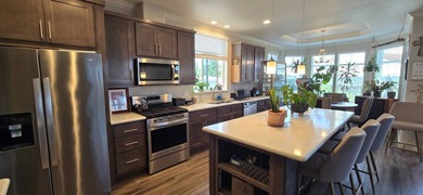 Best Home, Yard & View in the Entire Community! Spectacular - photo 2