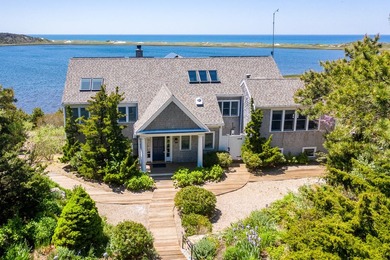 Wellfleet's finest waterfront location paired with an immaculate - photo 1