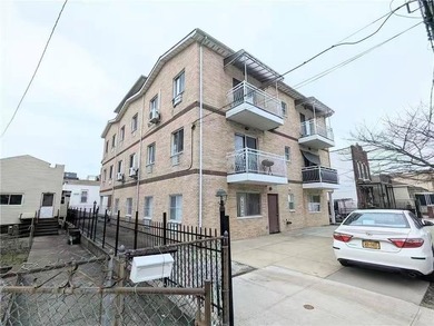 Move-in ready 2-bedroom, 1-bathroom condo right on the Gravesend - photo 1